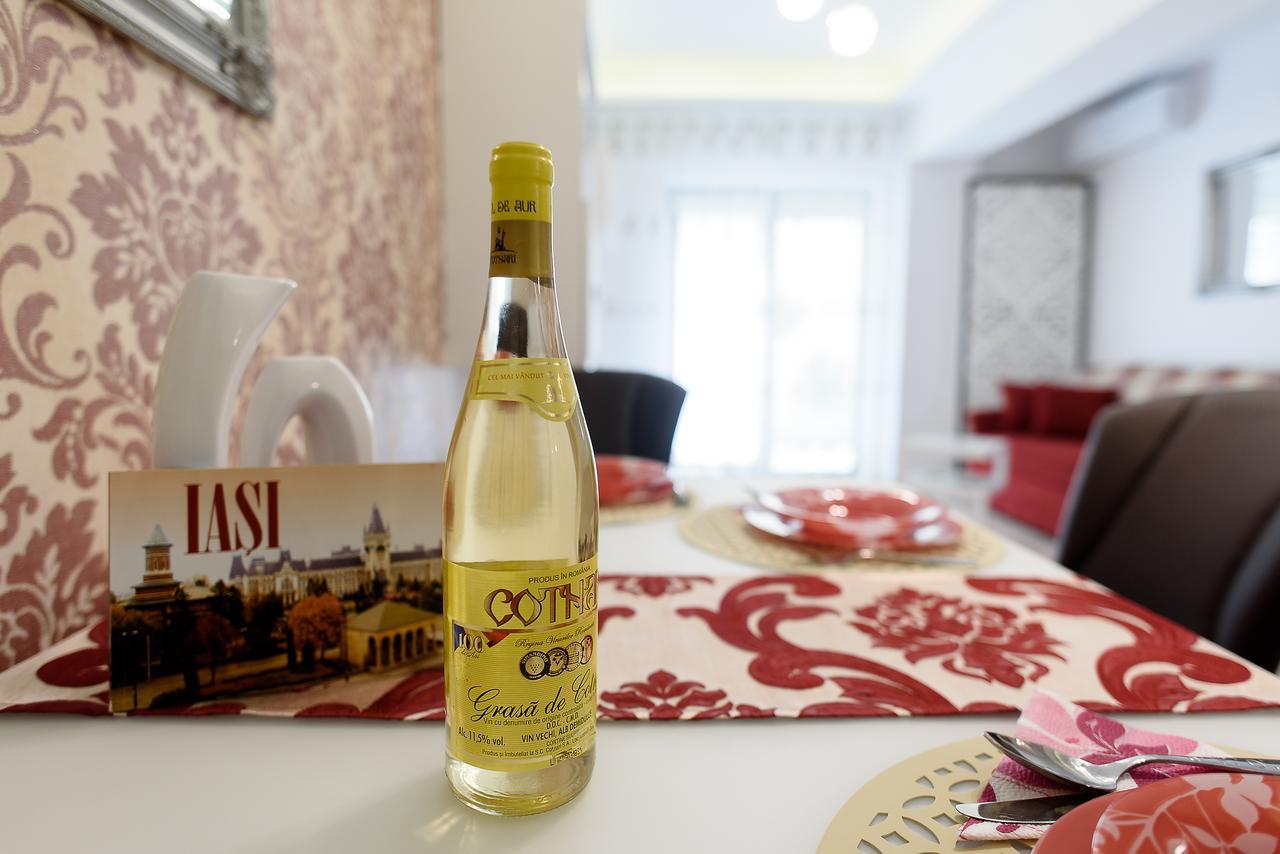 Carla'S Apartment, Airport & Train Station Shuttle Яссы Экстерьер фото