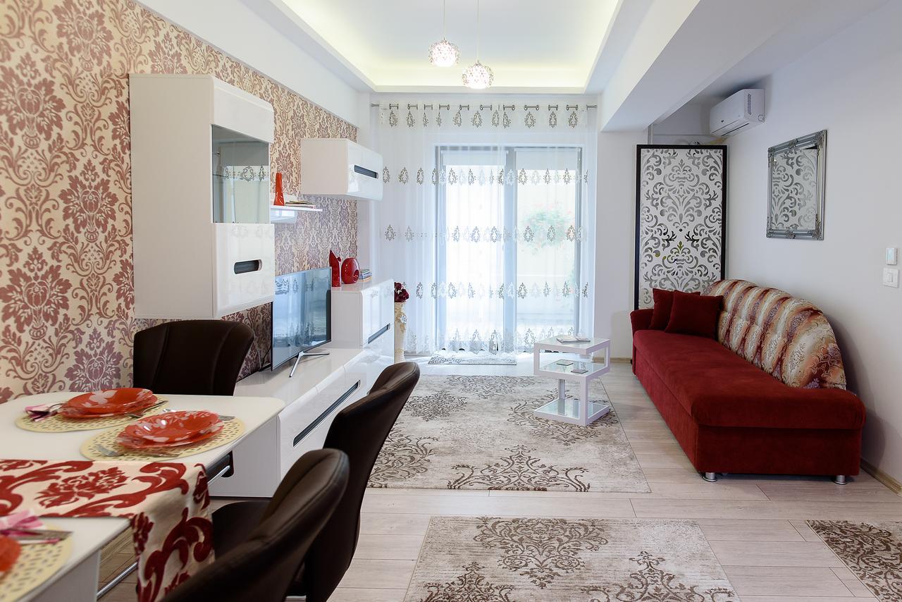Carla'S Apartment, Airport & Train Station Shuttle Яссы Экстерьер фото