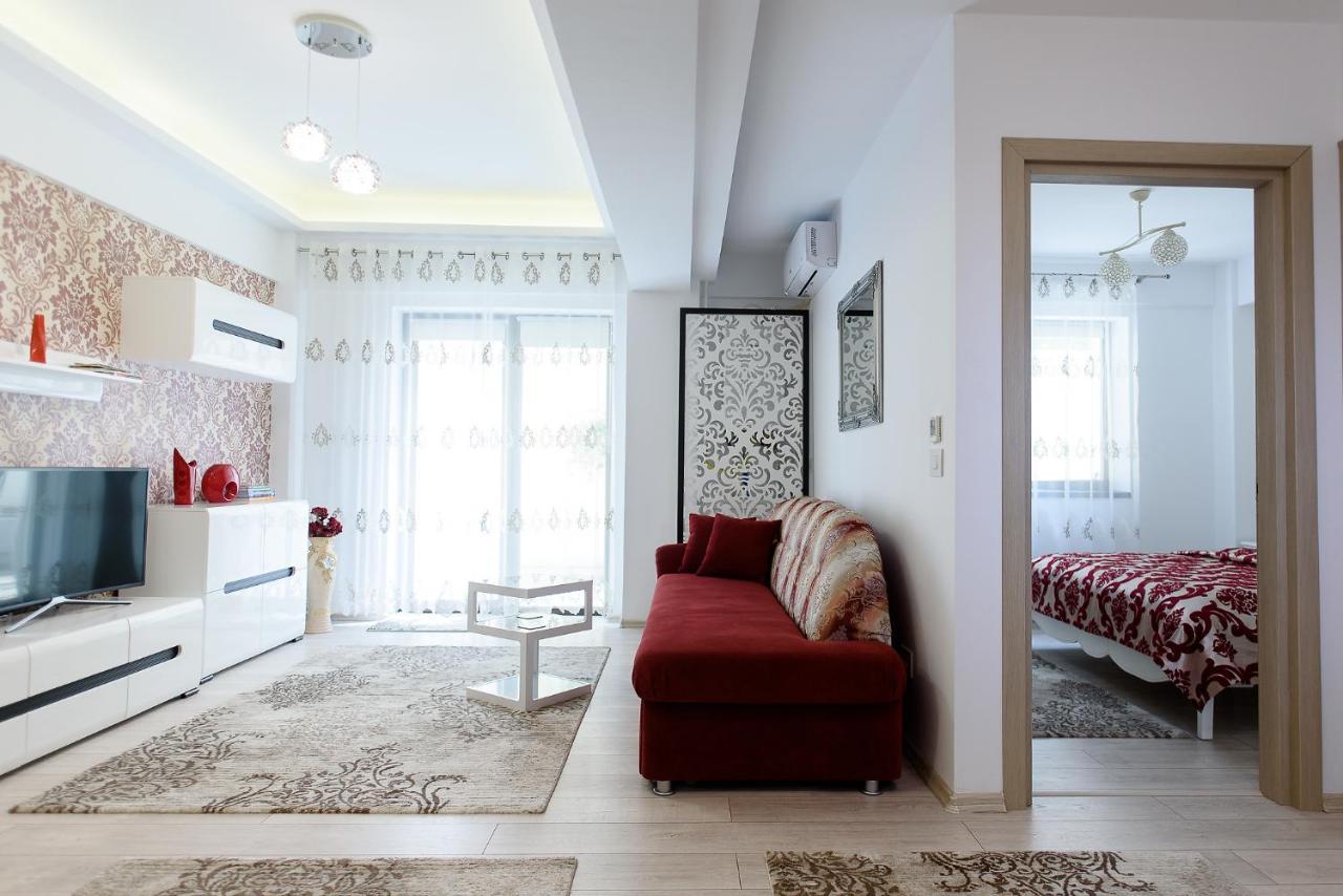 Carla'S Apartment, Airport & Train Station Shuttle Яссы Экстерьер фото