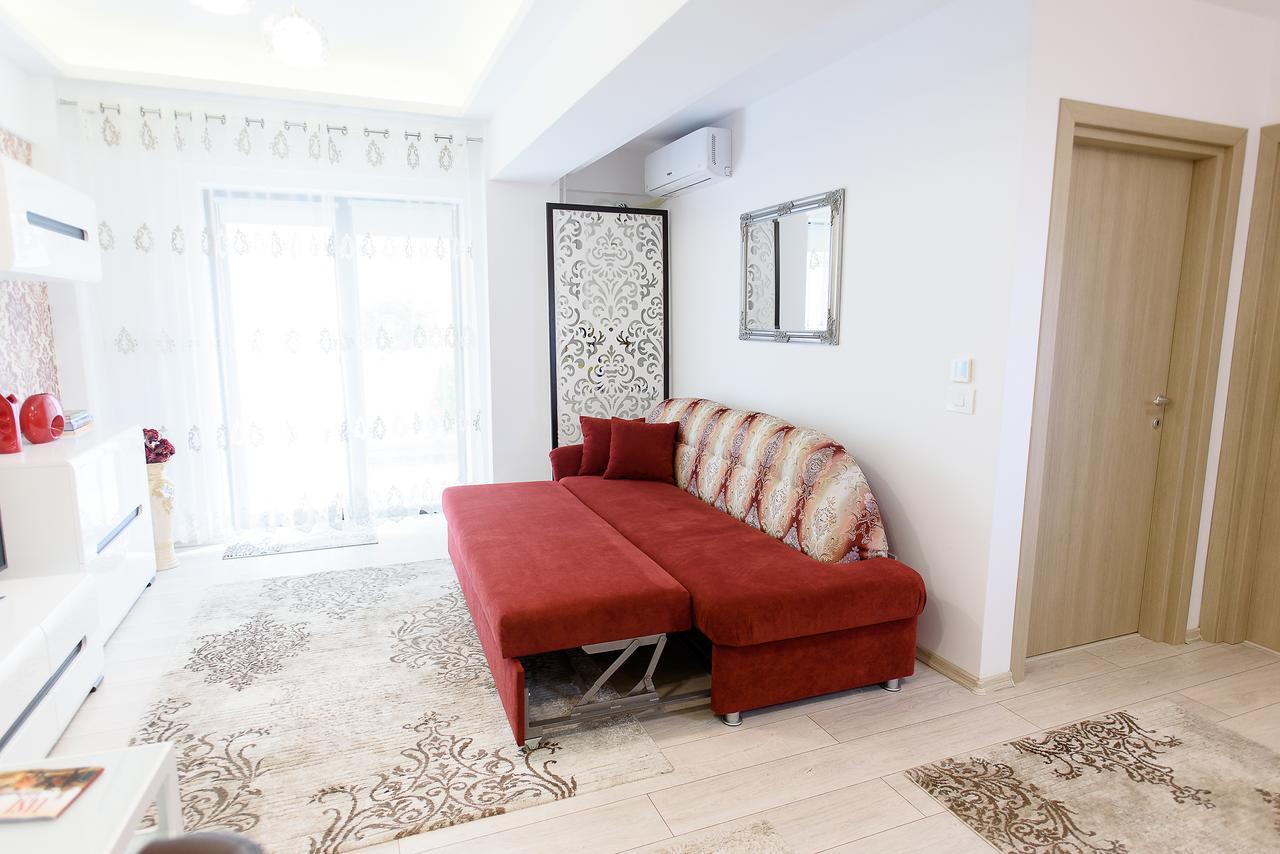 Carla'S Apartment, Airport & Train Station Shuttle Яссы Экстерьер фото